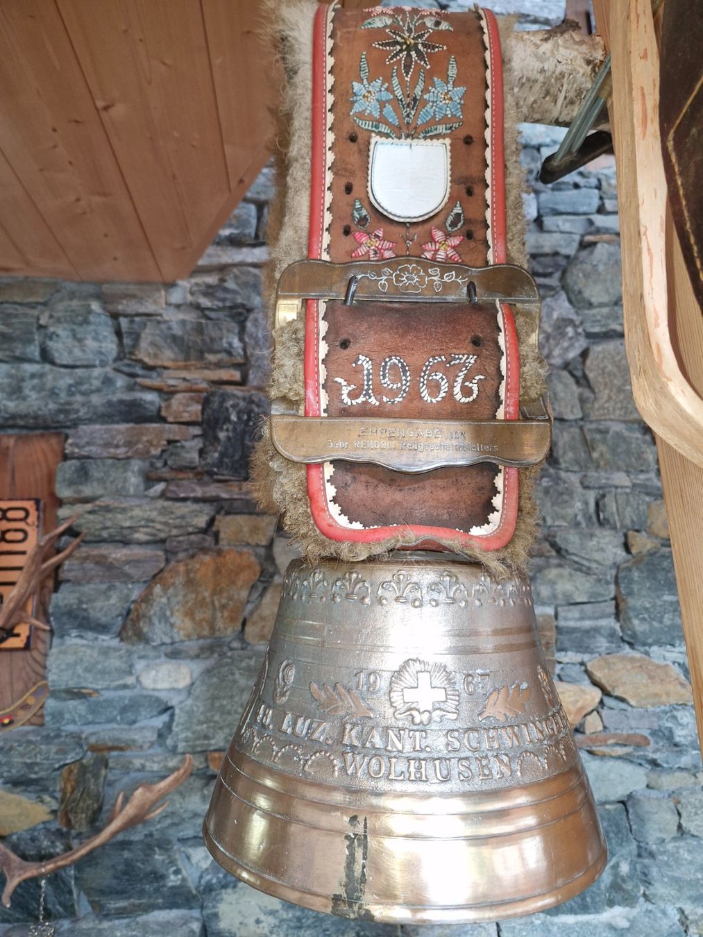 Cloches & sonnailles: Glocke Treichel 1967 – D'occasion à Guarda par rue_bpd7