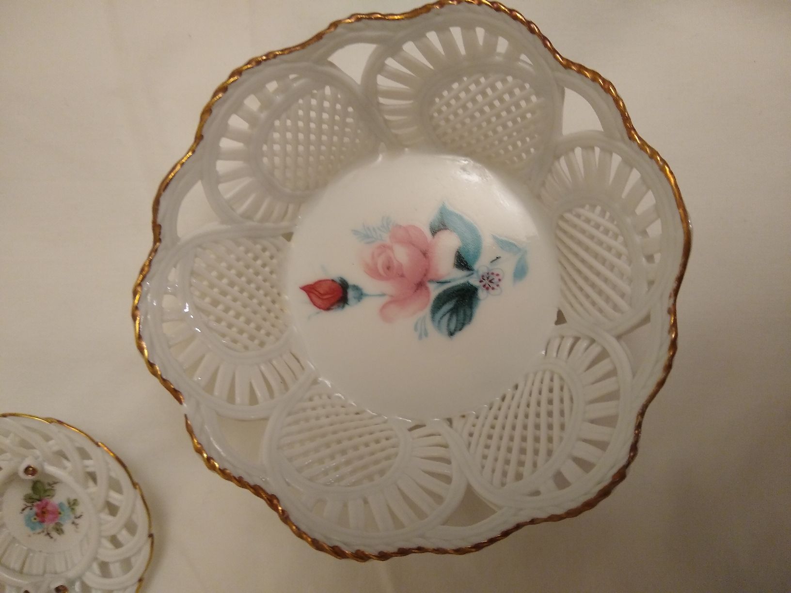 Set di piatti: 3 Porcelain Baskets, Hand Painted – Usato da Dübendorf venduto da LoRi-2026 3