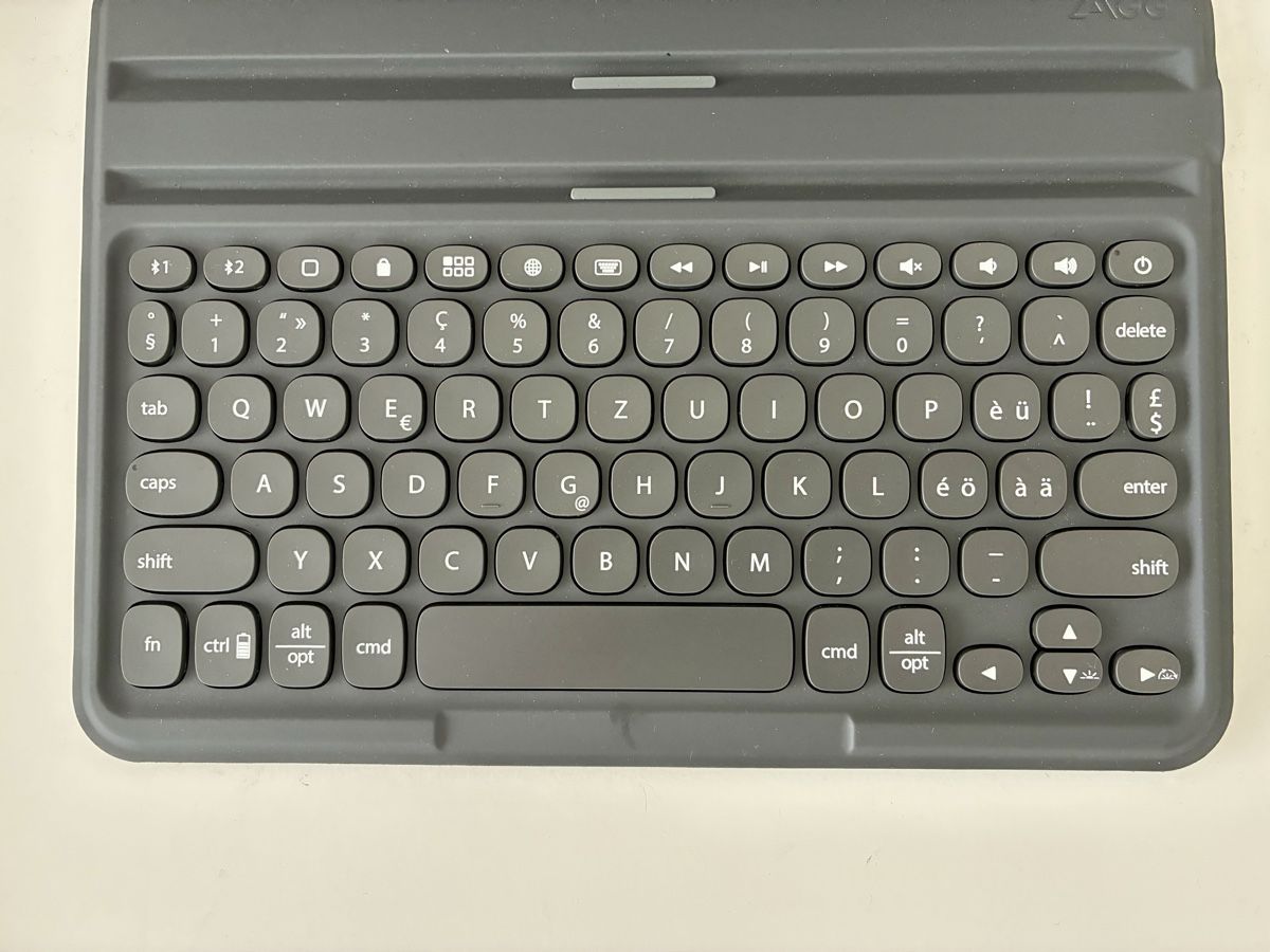 Tastiere: ZAGG Keyboard Hülle Ipad Air – Nuovo e nell'imballaggio originale da Zollikon venduto da vivienneberger 2