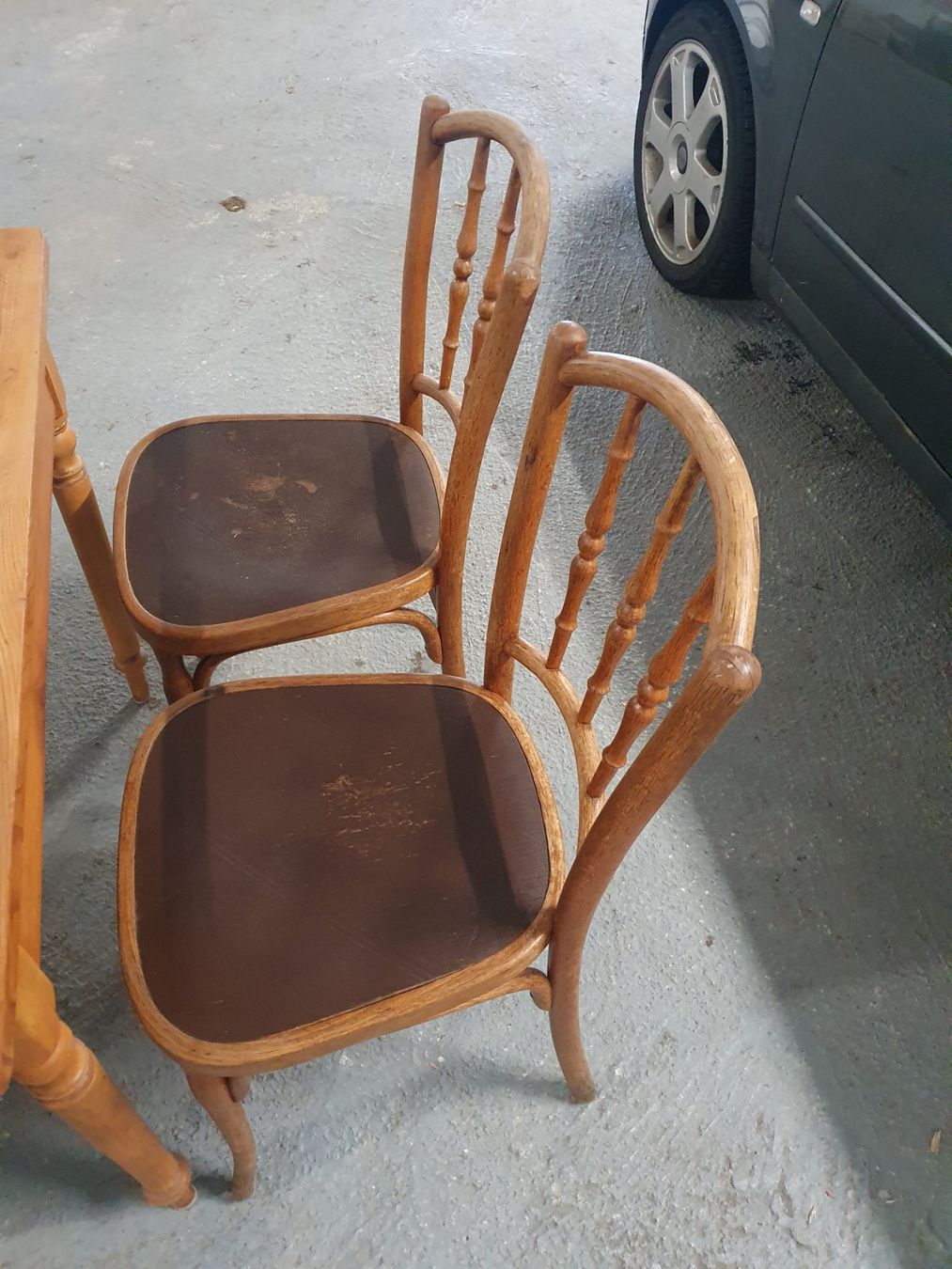 Set di tavolo e panche: Tisch mit 4 Stühle – Difettoso da Meiringen venduto da Vwja75 5