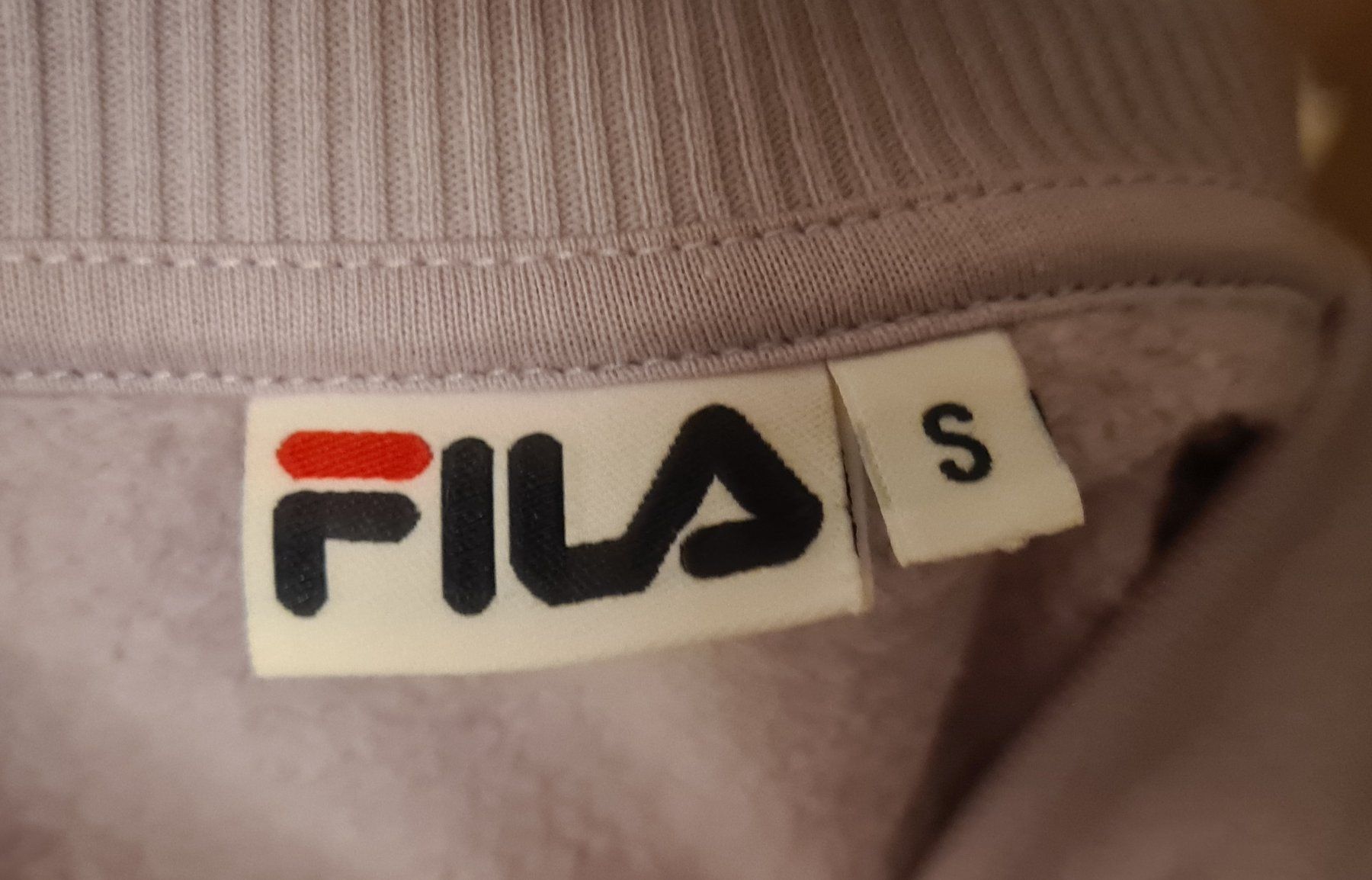 Fila Pullover & Sweatshirts: Pullover Fila – Neu (gemäss Beschreibung) aus Glattpark(Opfikon) von ejo_m8fr 2