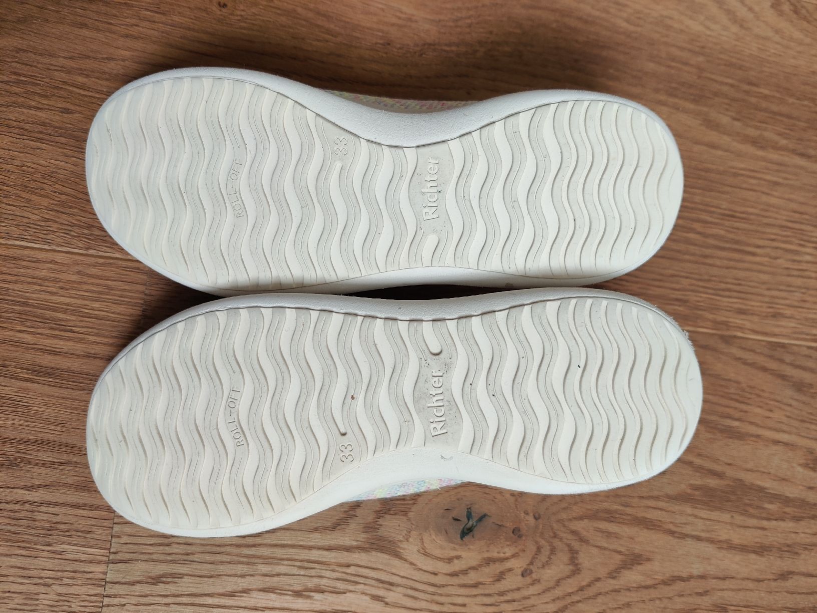 Scarpe per ragazze: Richter maedchen turnschuhe Gr.33 – Usato da Ostermundigen venduto da louhdez 2