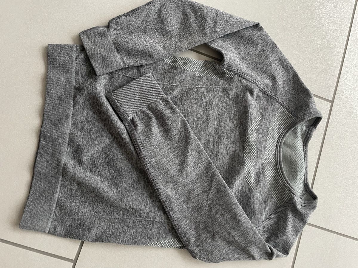 Lotti & Set di vestiti: Kleiderpaket 104 – Usato da Rüti ZH venduto da Tal_ga6N 2