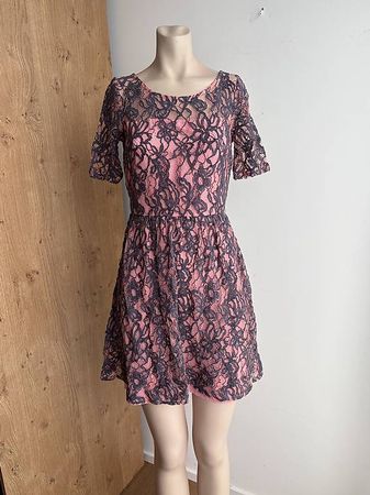Spitzenkleid Patrizia Pepe, Gr. S 36