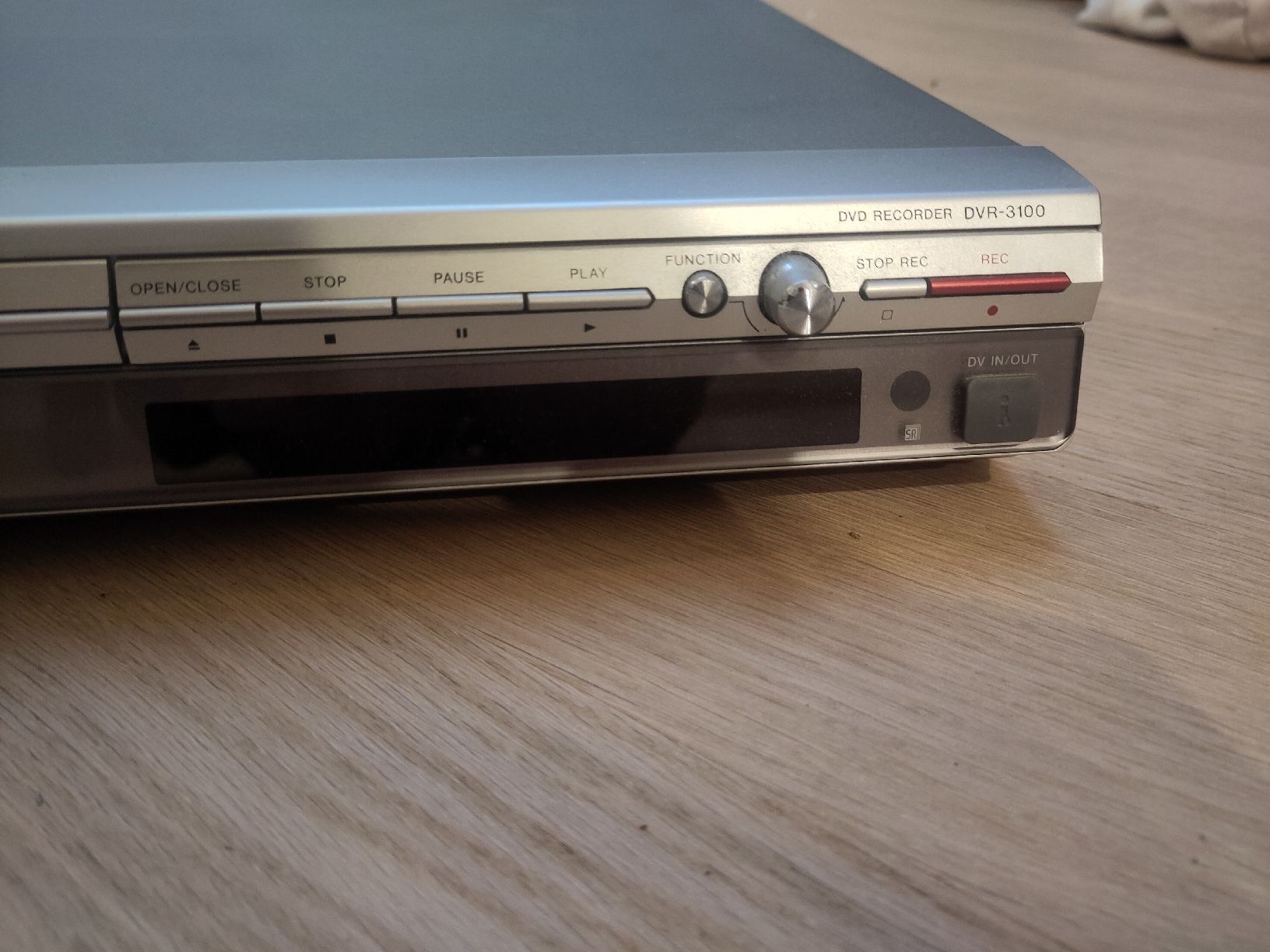Pioneer Registratori: Pioneer DVD Recorder DVR-3100, inkl. Aufnahmefunktion – Usato da Zürich venduto da her_yqt7 2