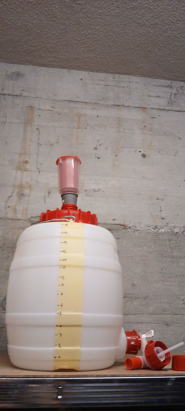 Autres articles pour la maison: Fût à boisson 15 litres – D'occasion à La Place (Ayent) par Tho57 1
