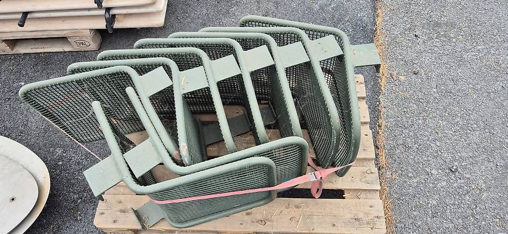 Alle Autoersatzteile: Sitze aus Metall – Gebraucht aus Schaan von hub_9kl8 3