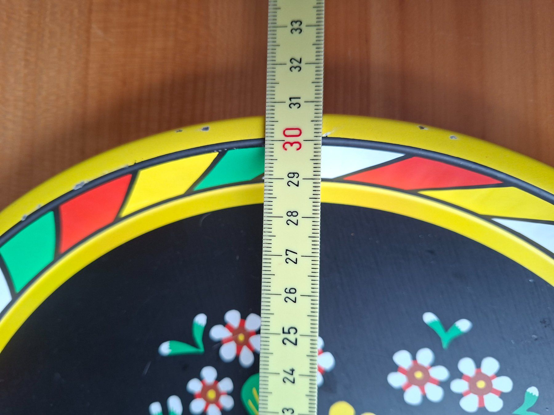 Piatti: Blechteller mit Blumenmuster farbig Durchmesser 30 cm gut... – Usato da Ehrendingen venduto da CHMEX 2