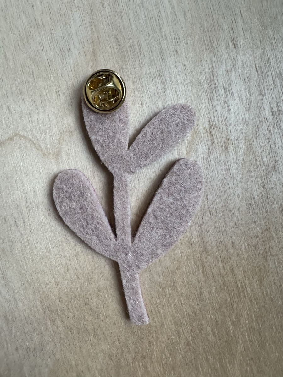 Broches & Aiguilles: Pin des petits hauts  – Neuf avec emballage d'origine à Basel par Glamourpourtoi 2