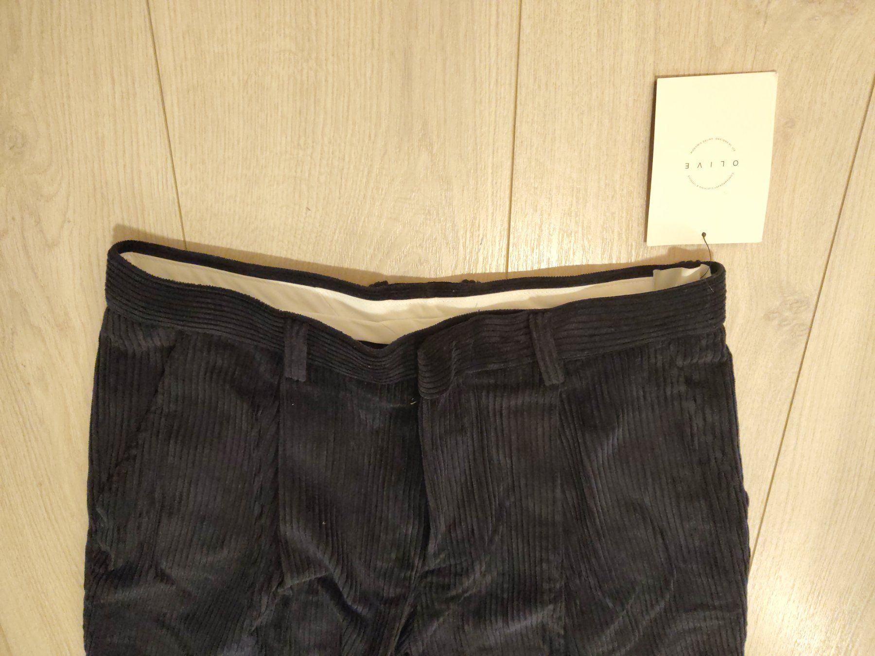 Pantaloni: Olive Kordhose blau M (Neu) – Nuovo e nell'imballaggio originale da Hergiswil NW venduto da michischnix 1