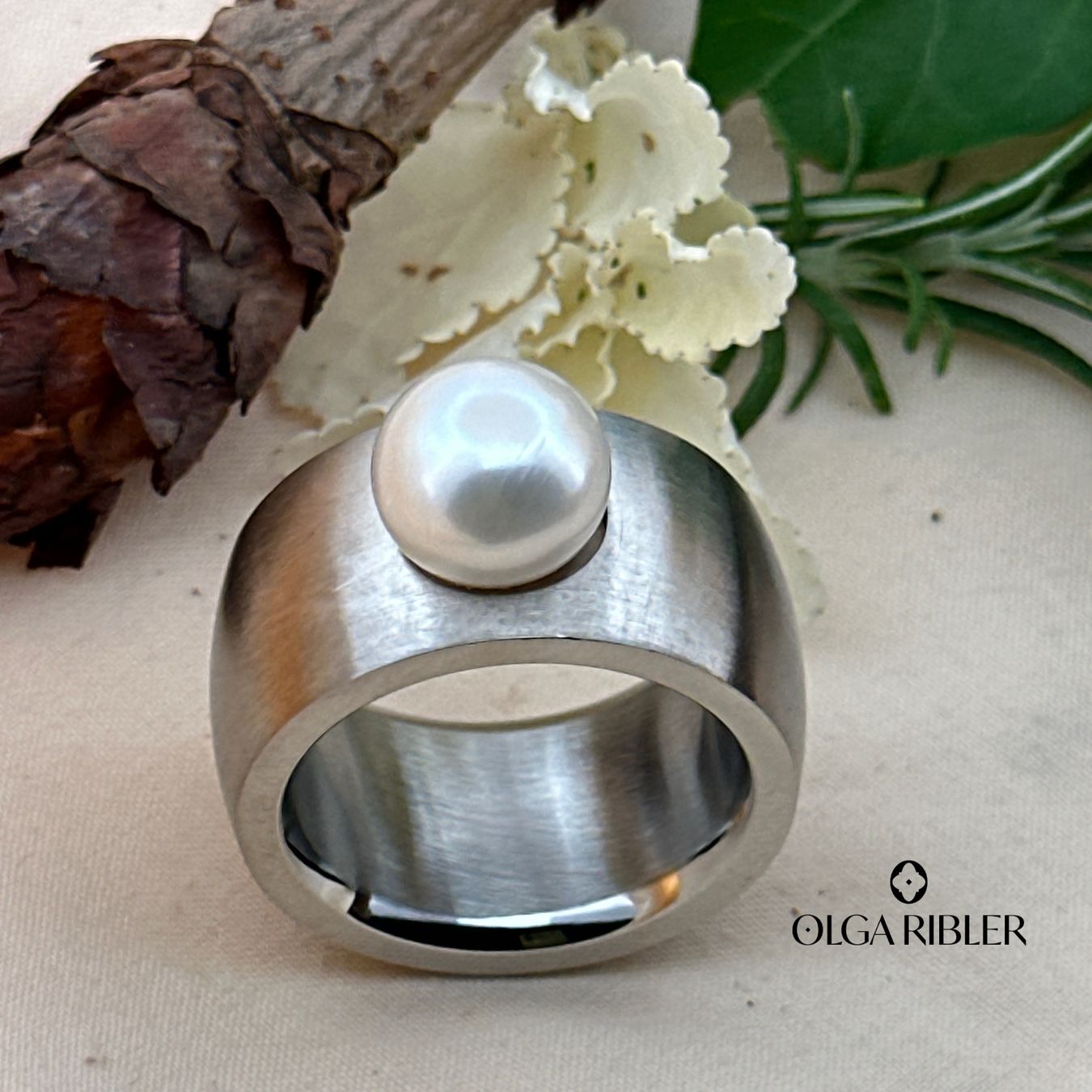 Olga Ribler Anelli: Edelstahlring mit Perle, Gr. 60 – Nuovo (secondo la descrizione) da Luzern venduto da MonikaS03 6