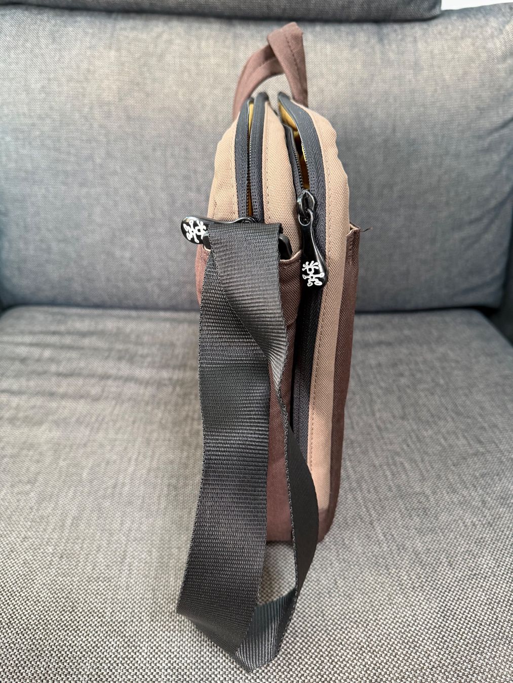 Crumpler Borse: Crumpler Laptoptasche "Chester Squander" Braun - neuwertig – Usato da Riehen venduto da Nyenhuis 3
