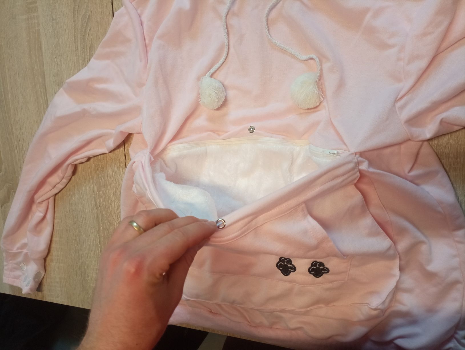 Maglioni & Felpe: Pull à chat pull kangourou pour chat taille L – Nuovo (secondo la descrizione) da Vullierens venduto da Saway 1