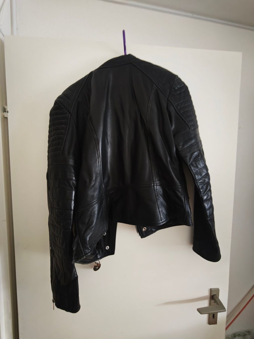 Diesel Giacche: Diesel Lederjacke – Usato da Bonstetten venduto da lin_fy7n 7