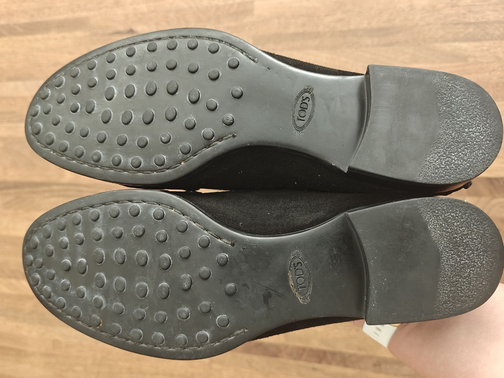 Tod'S Scarpe da donna: Tod's Black Suede Loafers – Usato da Wabern venduto da kat_w92r 2