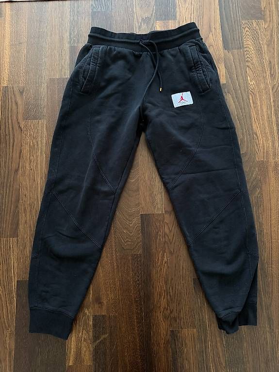 Pantalons: Nike Joardan Jogginghose – D'occasion à Dietikon par mic_l9hy