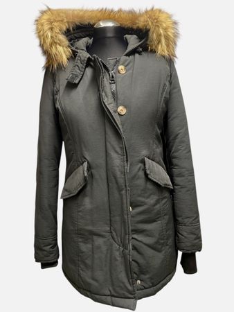 Winterjacke mit Echtfellkapuze, warm, Grösse S, Top!