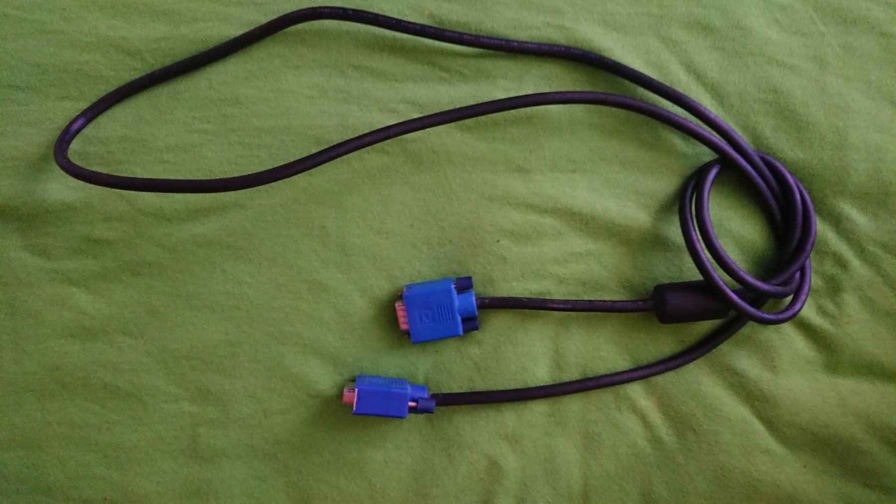 Cavi: Kabel VGA – Usato da Bäretswil venduto da jos_qk78
