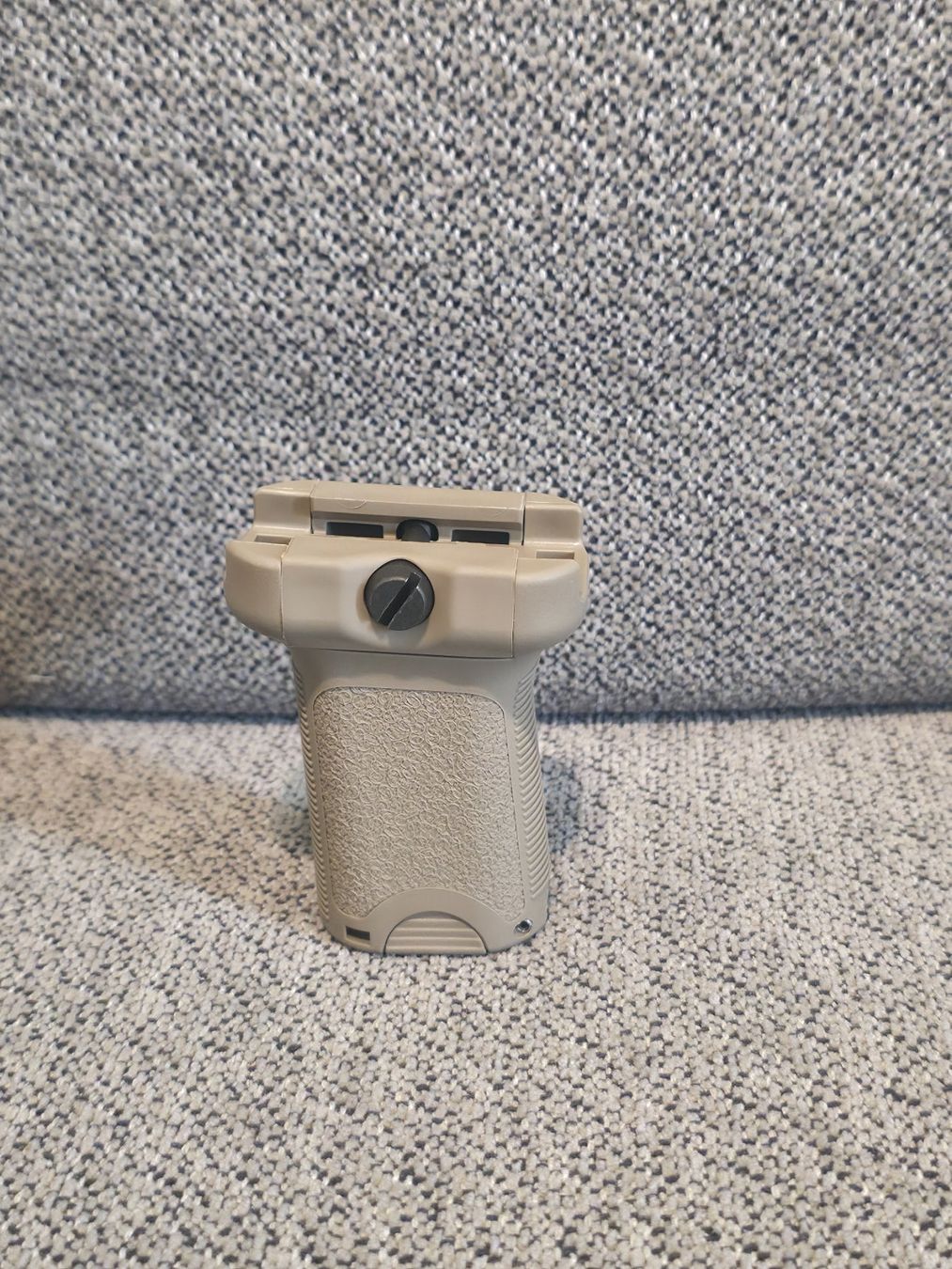 Alle Werkzeuge: BCM Short vertical grip – Neu und originalverpackt aus Steffisburg von Davga 1