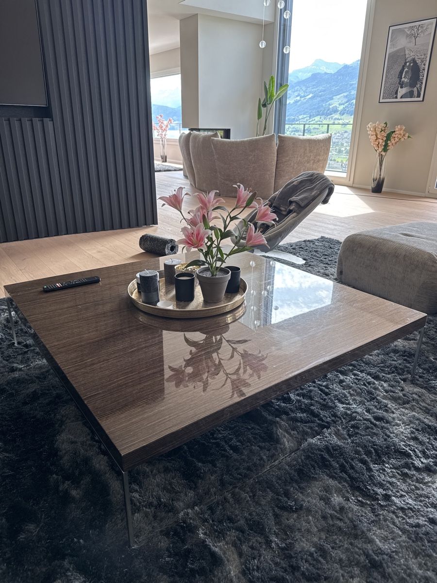 Minotti Tables: Minotti Beistelltisch Calder – D'occasion à Ennetbürgen par mar_2tjb 2