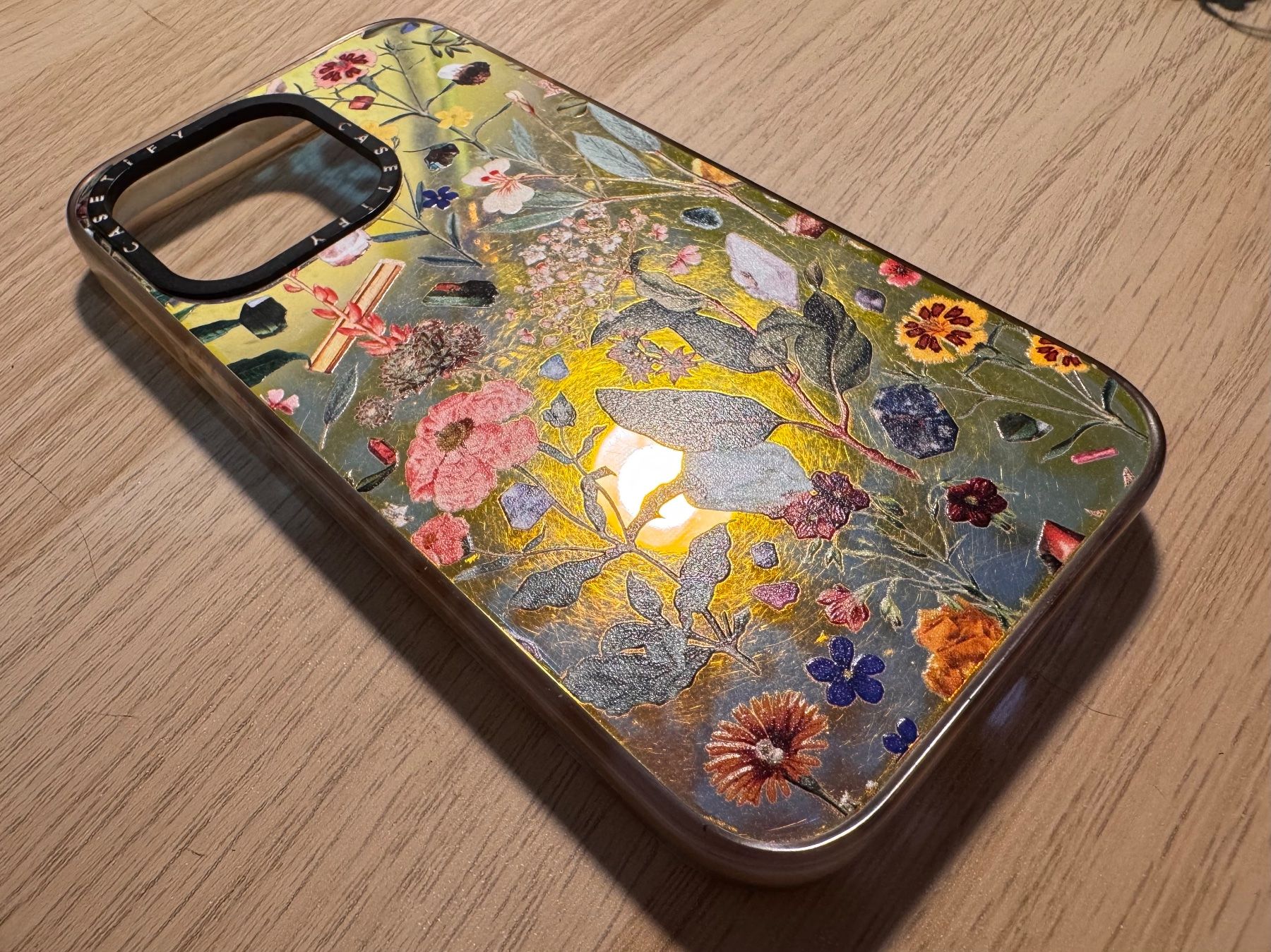 Cover & Protezioni schermo: Casetify Healing iPhone 13 Pro Impact Mirror Case Indescent – Usato da Genève venduto da Ballpencase 1