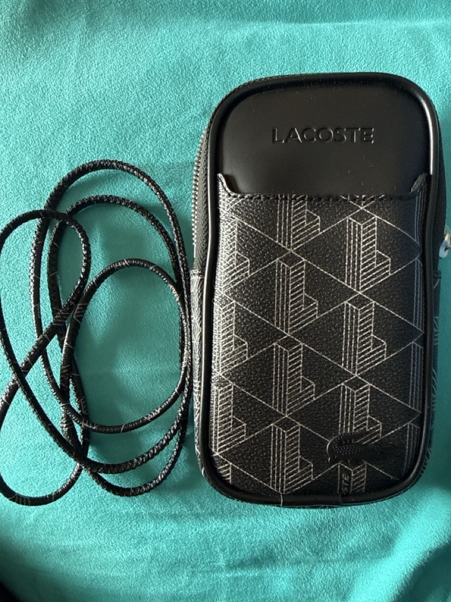 Lacoste Sacs: Petit étui pour smartphone Lacoste  – D'occasion à Genève par fat_8jwz 2