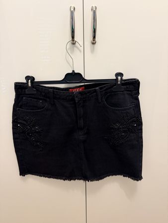 Guess Jeans Minirock schwarz mit Stickerei Grösse M