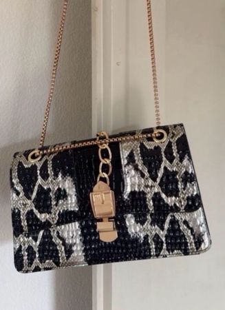 Handtasche