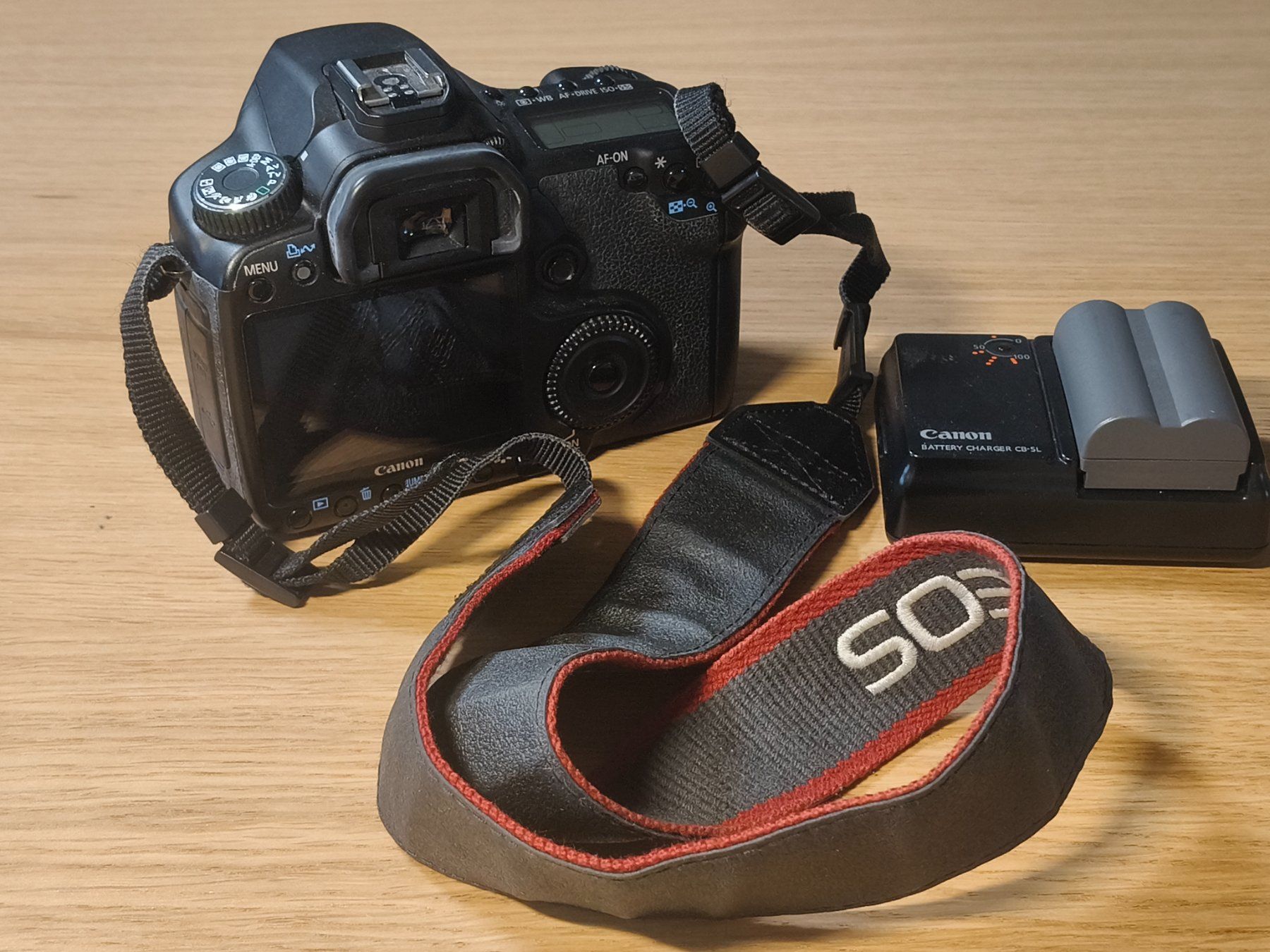 Canon Fotocamera: Canon EOS 40d - Startet nicht – Difettoso da Zürich venduto da DonBodo 1