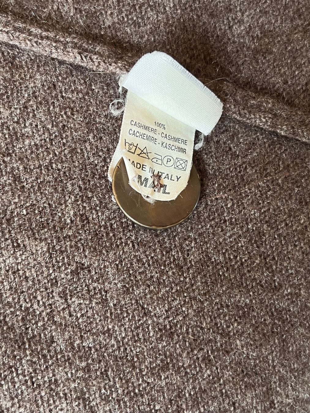 Brunello Cucinelli Cappotti: Brunello Cucinelli Cashmere Cardigan – Usato da Alpnachstad venduto da Hallo_22 1
