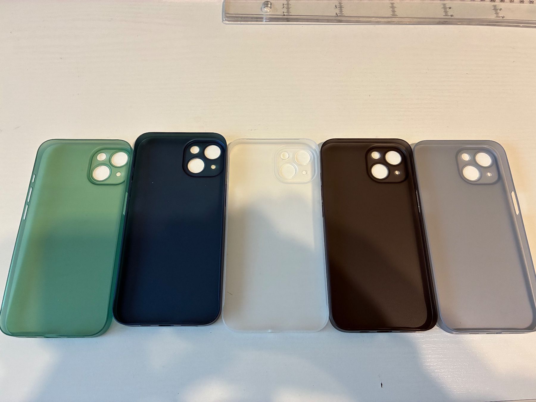 Apple Cover & Protezioni schermo: 5 Stk. Hülle iPhone 13 – Nuovo e nell'imballaggio originale da Aarau Rohr venduto da Sheeno