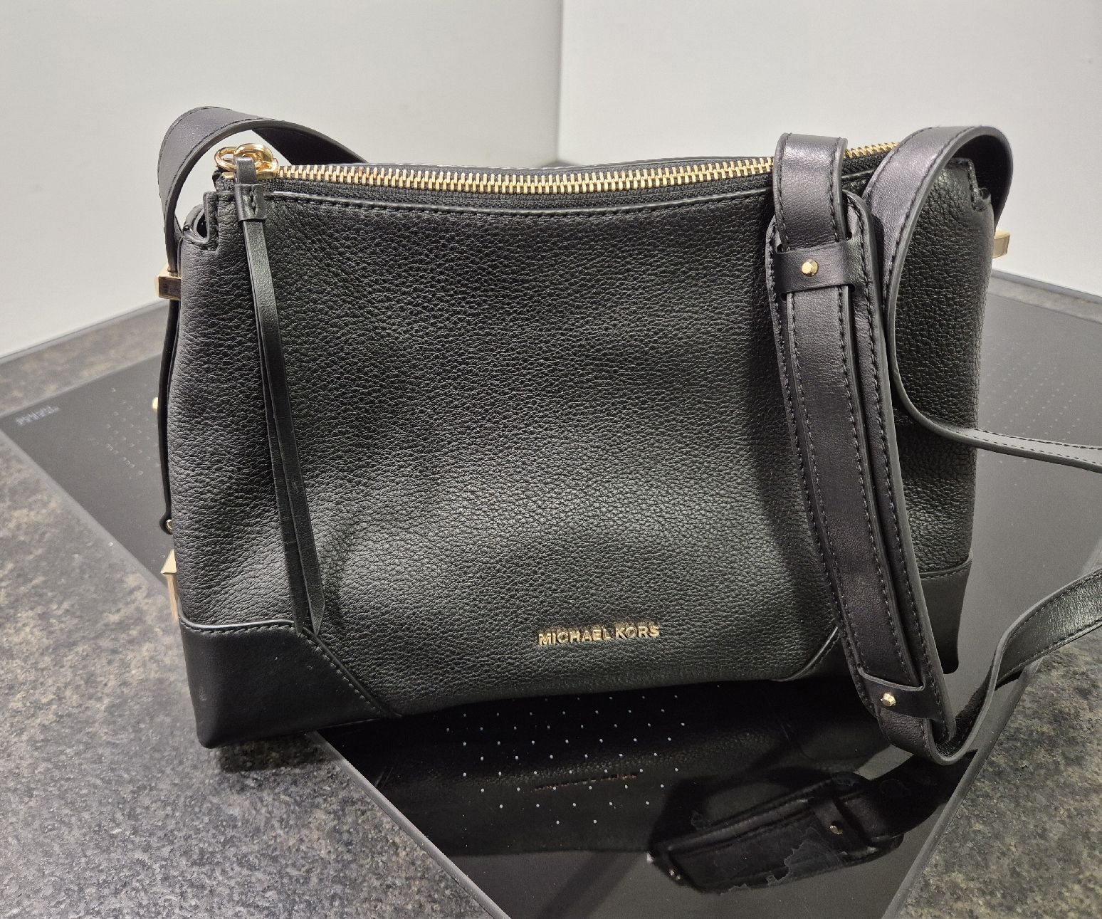 Michael Kors Borse da donna: Michael Kors Padlock Shoulder / Crossbody – Nuovo e nell'imballaggio originale da Wettingen venduto da ros_s7sq 6