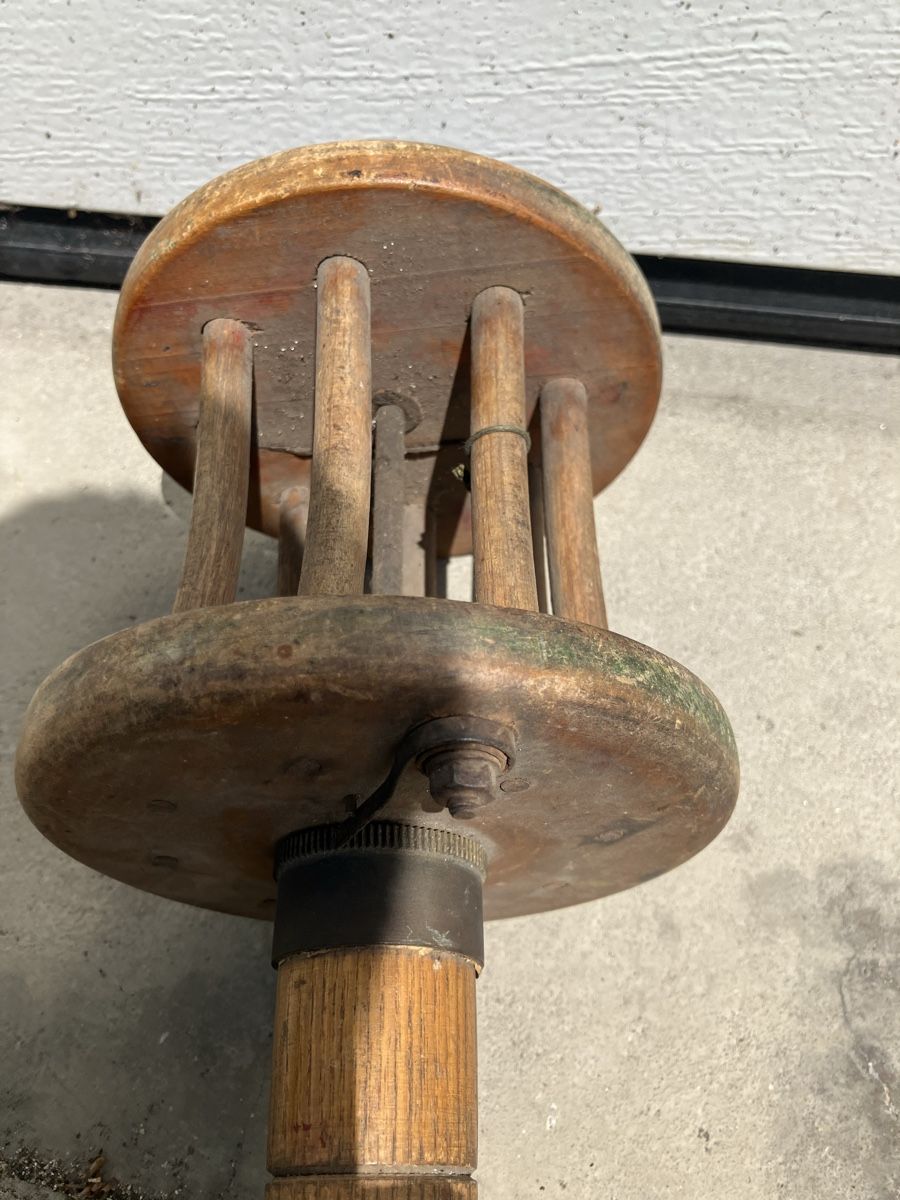 Tutte le decorazioni: Antike Garnwinde          oder ein Haspel – Usato da Schaffhausen venduto da Beatstaeks 4