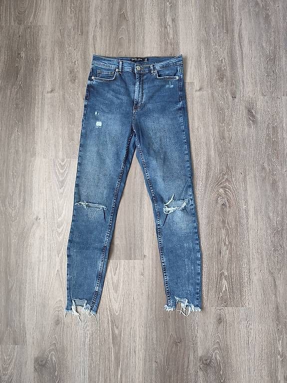 Jeans: Jeans Hose – Gebraucht aus Triengen von sarahzq