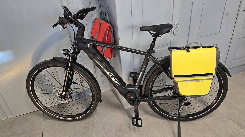 Velos: E-Bike Cube 750wh np 3999chf – Gebraucht aus Bronschhofen von Timi.g 1