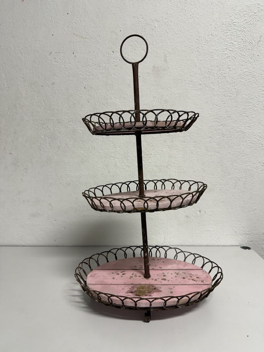 Tutte le decorazioni: Vintage Etagère shabby chic – Usato da Bern venduto da Franz8044