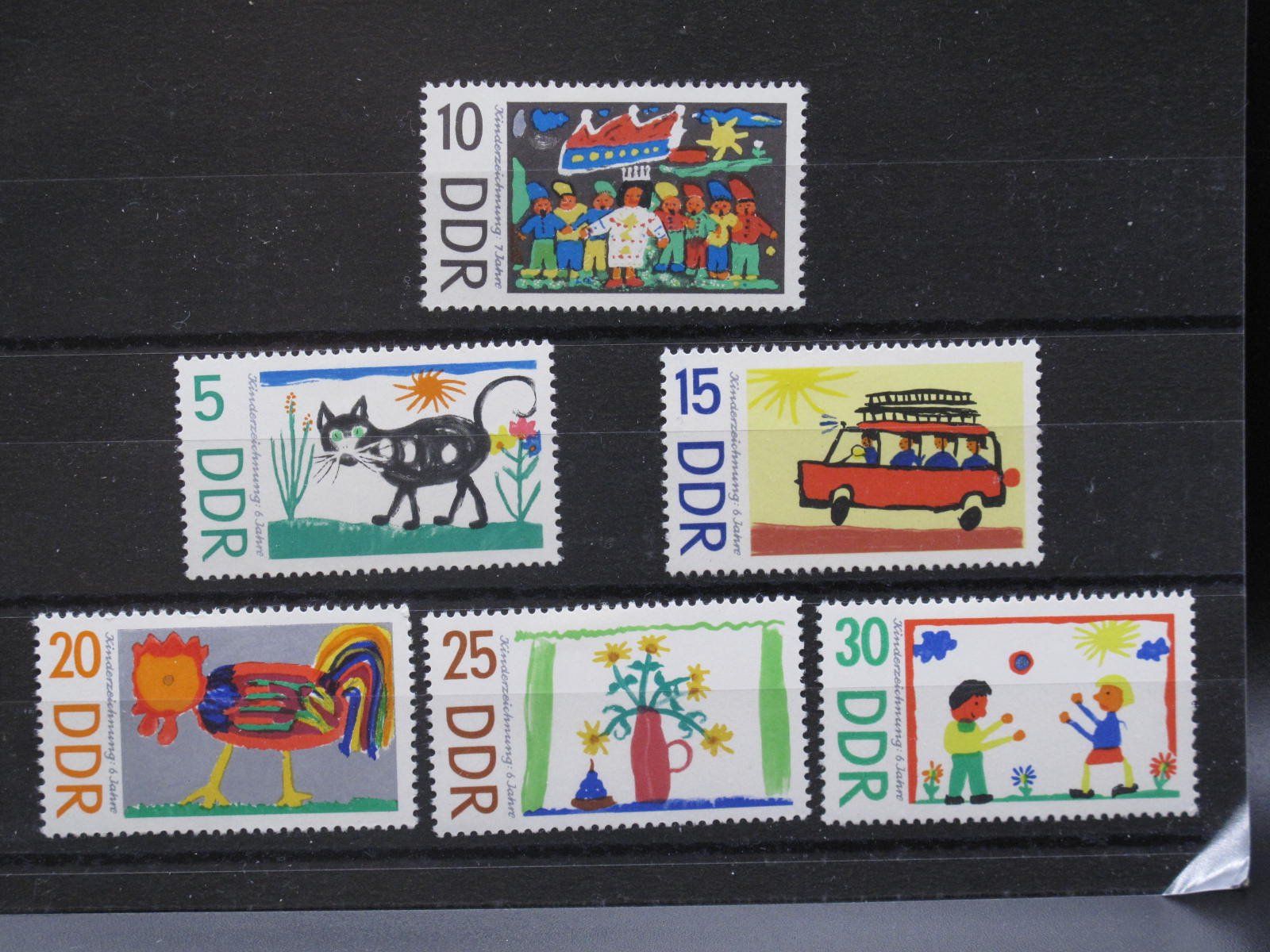 Tutti i francobolli: DDR 1967 Kinderzeichnungen ** – Usato da Wil SG venduto da fva01