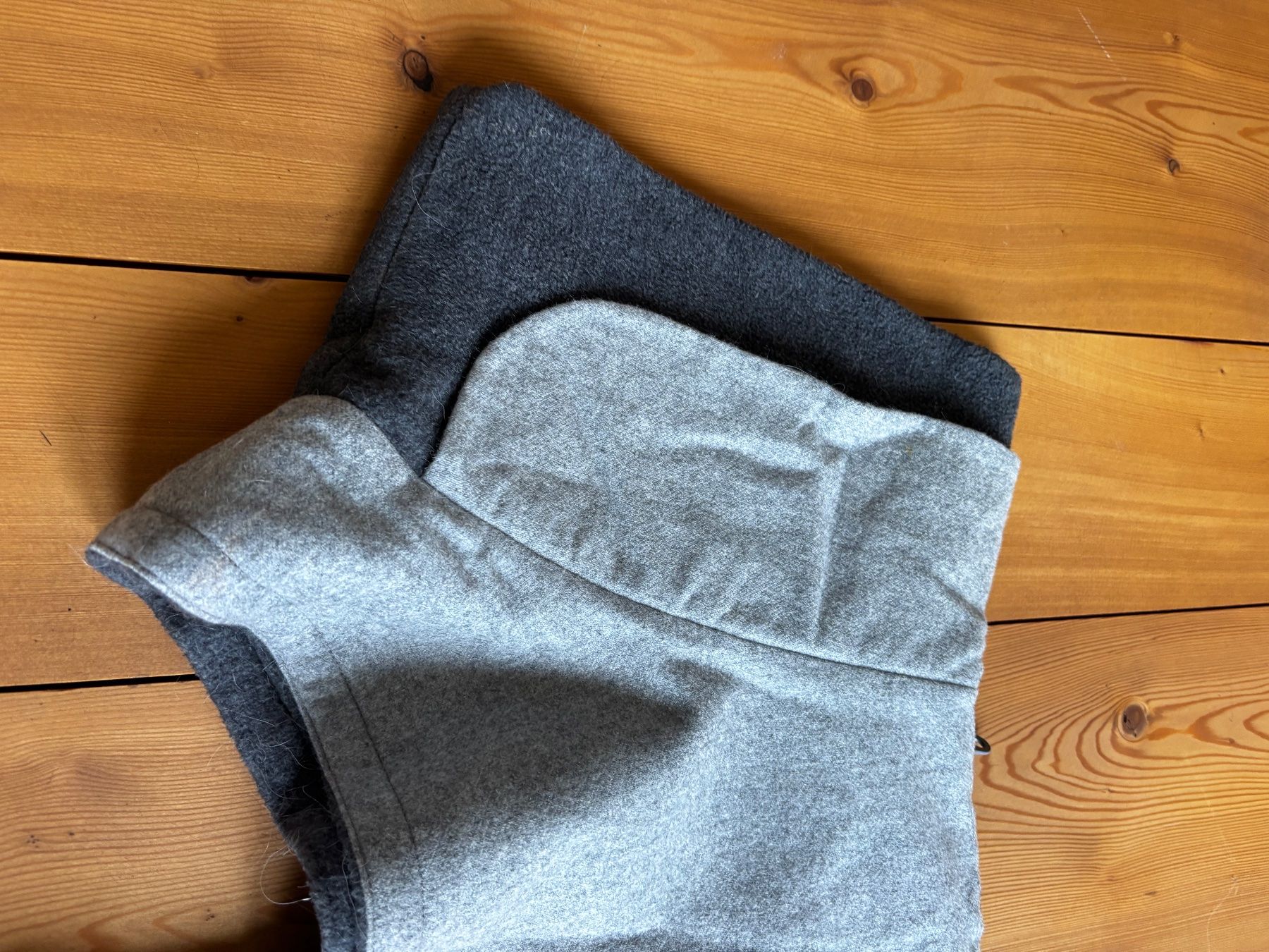 Bekleidung: Hundemantel Brooklyn Flanell Grau, Cloud7, Grösse 10 – Gebraucht aus Stäfa von 1westi 2