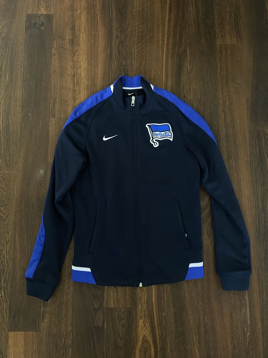 Nike Jacken: Nike Hertha BSC Berlin Track Jacket – Neu (gemäss Beschreibung) aus Münchenbuchsee von tunnelvis