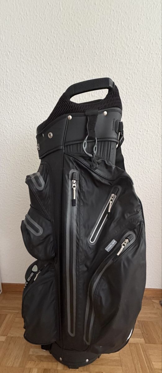Borse: Big Max Aqua M Golfbag, top Zustand – Usato da Muttenz venduto da stoeberi01 1