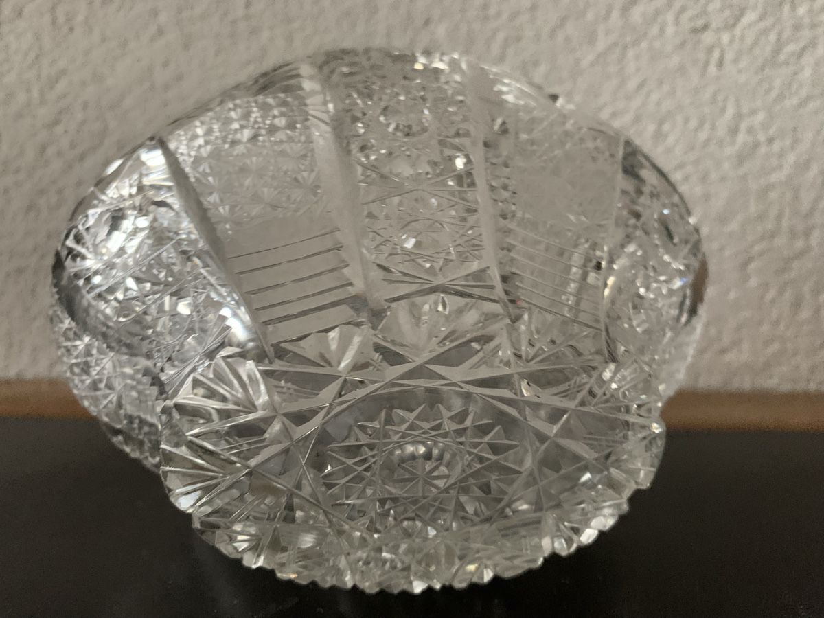 Altro in Antiquarato & Arte: Panier en verre finement taillé – Nuovo (secondo la descrizione) da St-Imier venduto da gui_6b6f 3