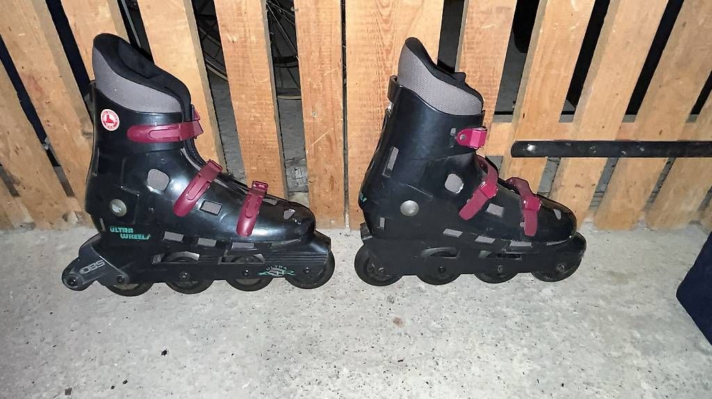 Patins à roul. & inline: Patins à roulettes inline Homme – D'occasion à Tolochenaz par frl_zm2w 1