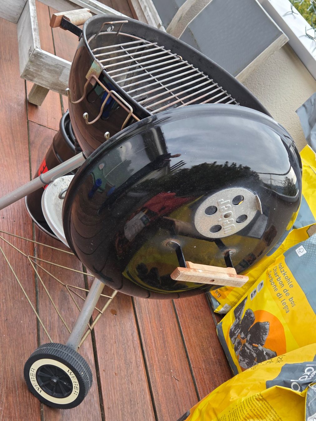 Weber Griglie: Weber Grill Holzkohle – Usato da Kilchberg ZH venduto da Awipf 3