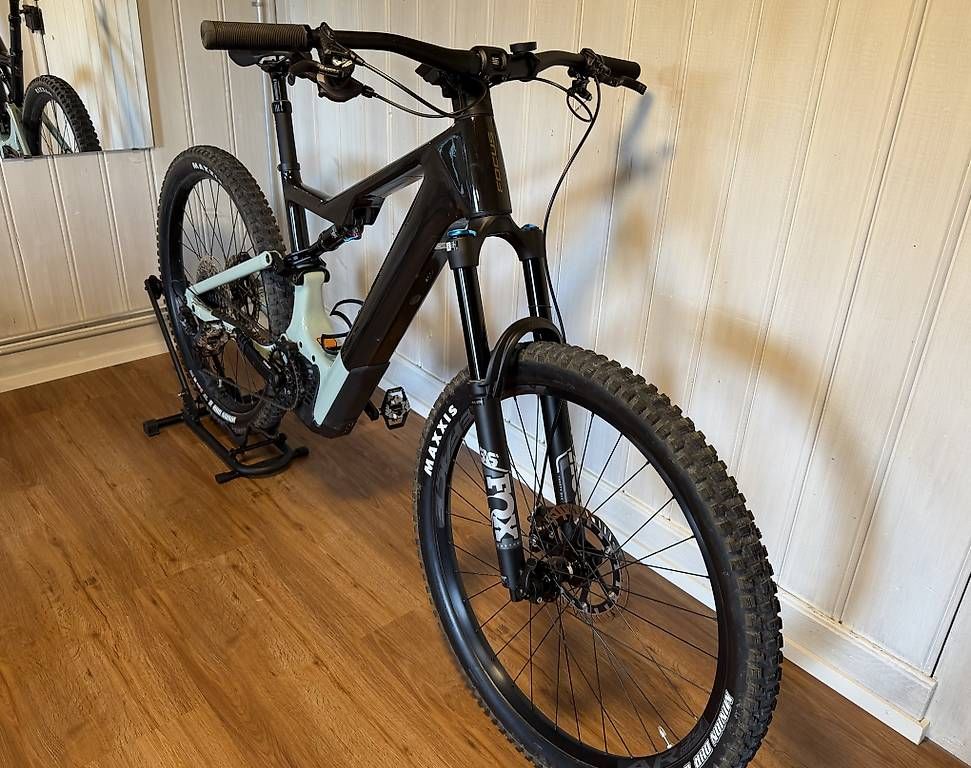 Focus Biciclette: Focus JAM² 8.8 Carbon E-MTB 29  FOX / Shimano XT – Nuovo (secondo la descrizione) da Luzern venduto da Lightrooms 3