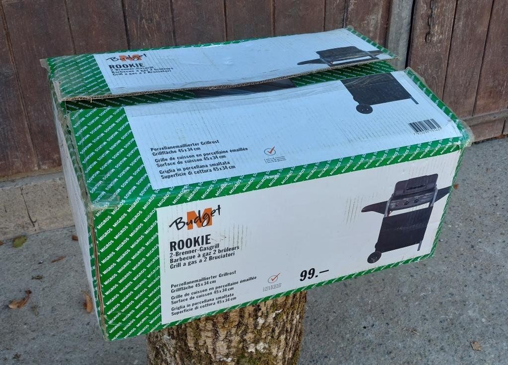 Griglie: Gasgrill ungebraucht – Nuovo e nell'imballaggio originale da Ermenswil venduto da Brun12