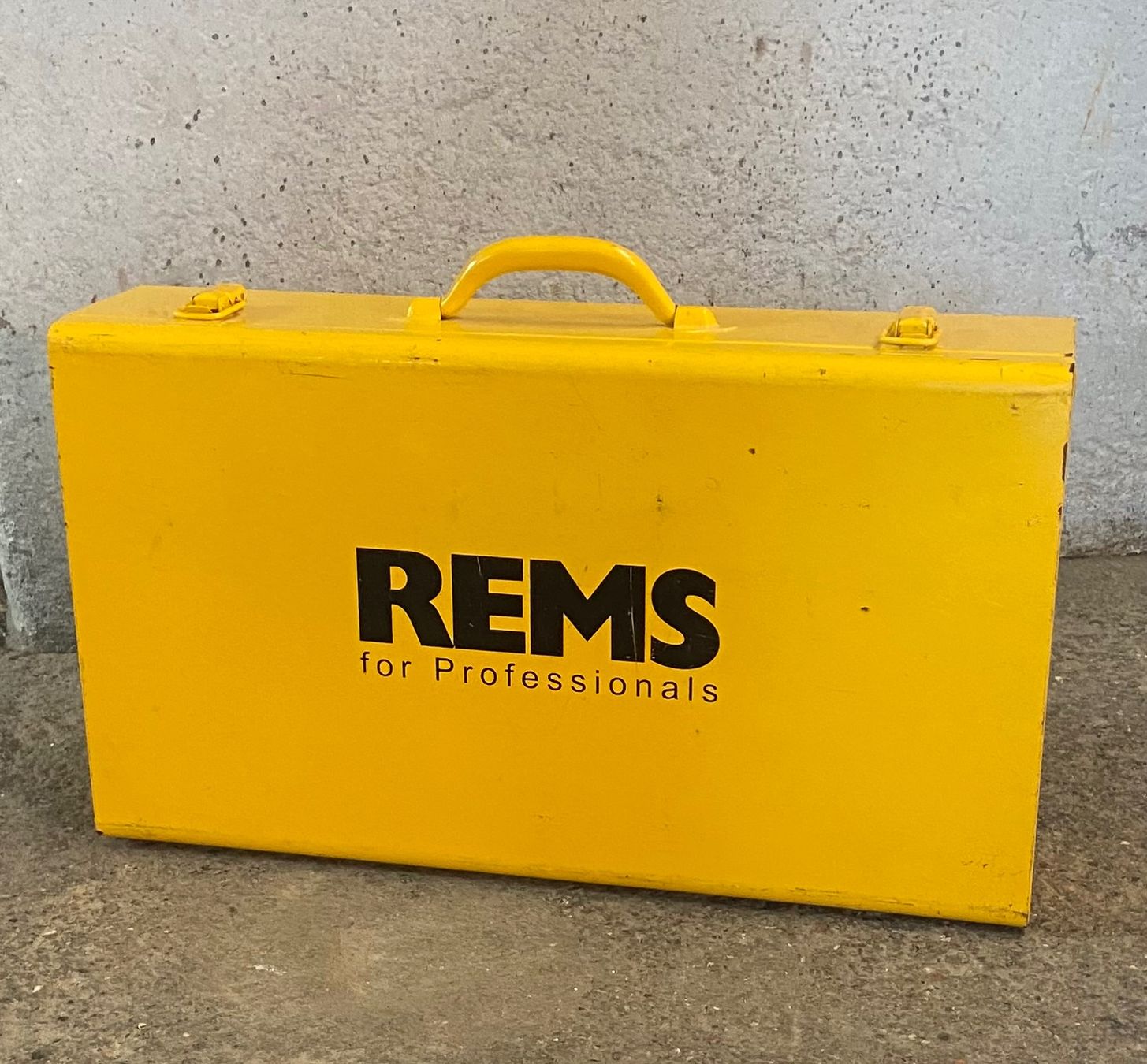 Sanitär: REMS Mini-Press 14V ACC, Pressgerät – Gebraucht aus Oberkirch LU von  2