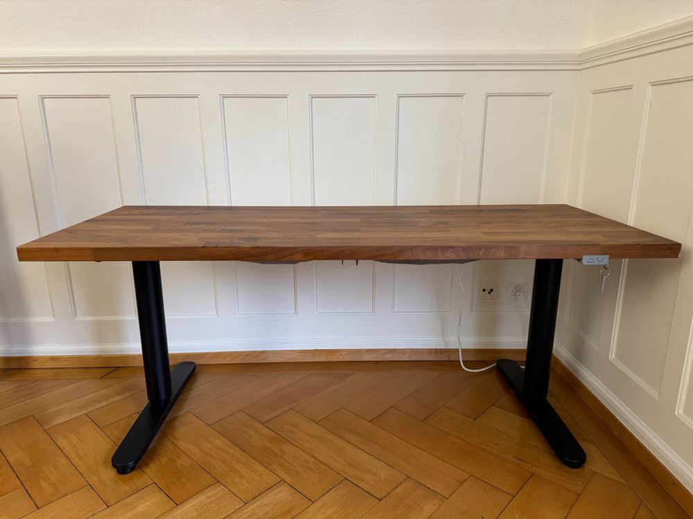 Wunderschone Hohenverstellbarer Schreibtisch Gebraucht Fotos