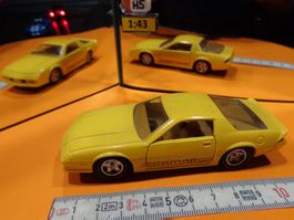 Chevrolet Camaro  1:43 (ohne Box) Verem FR  > (H5)