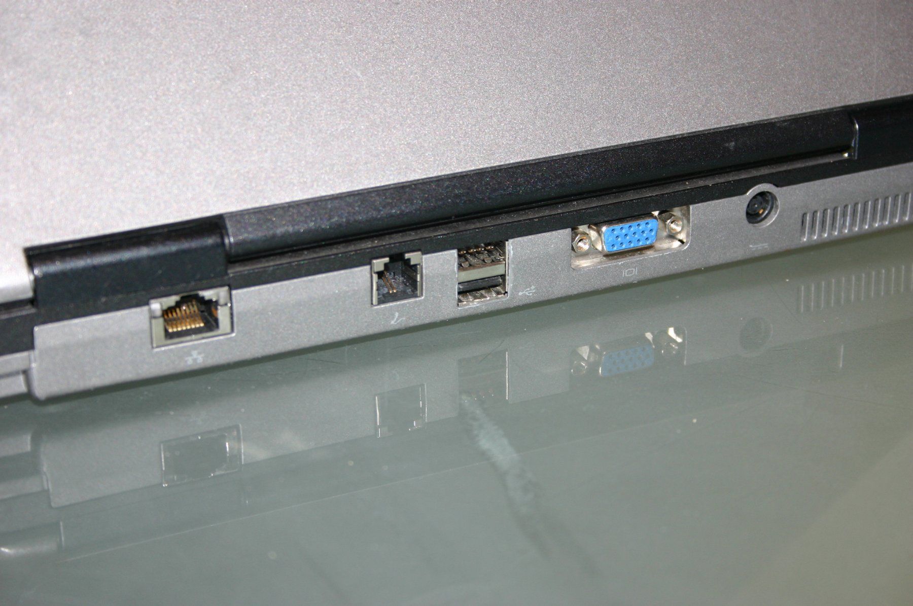 Dell Notebook: DELL Latitude D410 mit Windows XP SP3 – Usato da Stettlen venduto da Bigjm 3