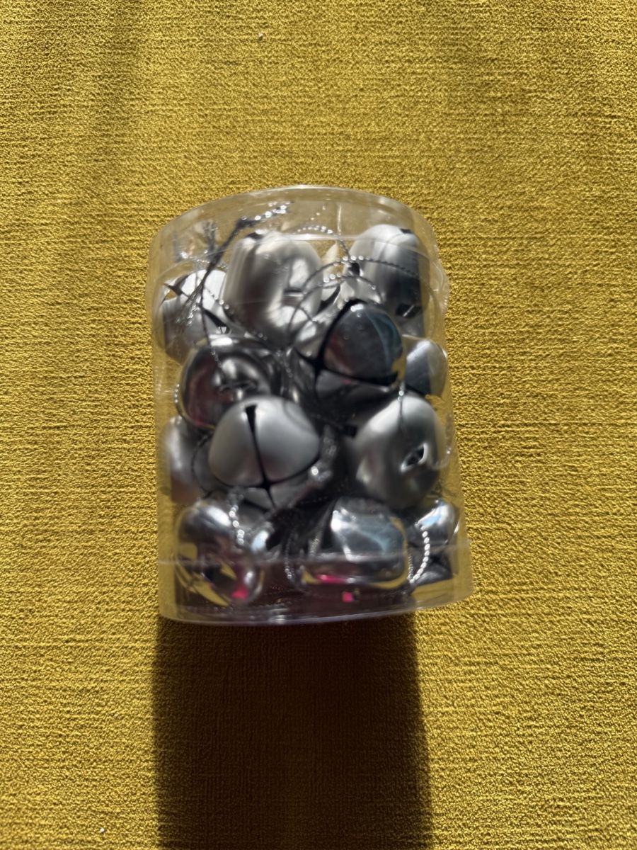 Migros Tutte le decorazioni: Glöckchen zum Hängen silber Neu – Nuovo e nell'imballaggio originale da Feusisberg venduto da Mila1122